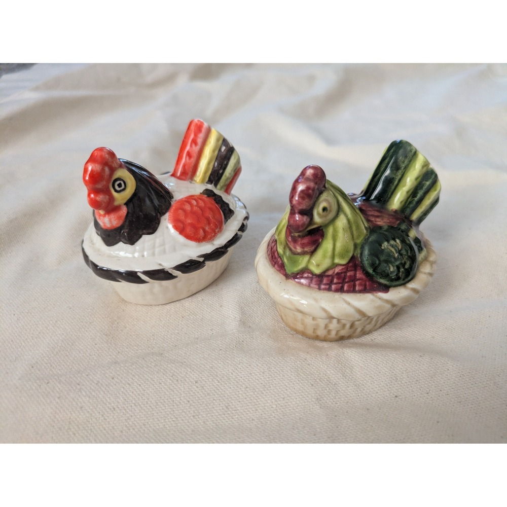 Vintage Metlox Ceramic Hen on Nest Salt and Pepper Shakers California Pottery